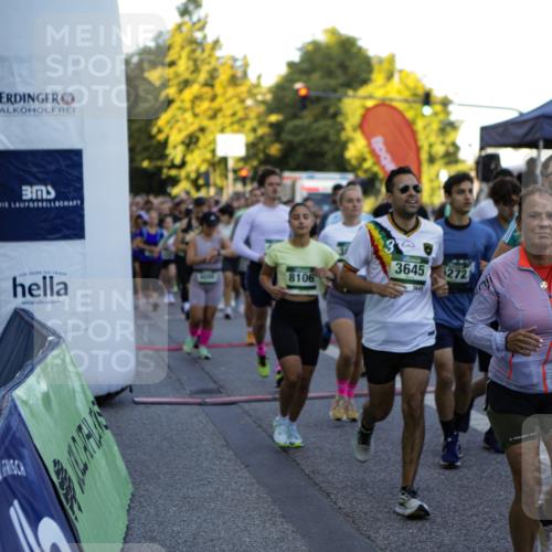 01.09.2024 - BARMER Alsterlauf Kathrin Stürmer Photography http://msf.ph/oto/6969354 01.09.2024 09:01:14 Ziel  meine-sportfotos.de