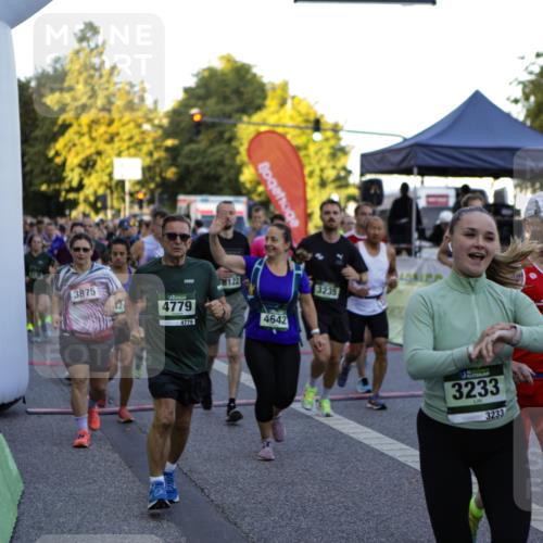 01.09.2024 - BARMER Alsterlauf Kathrin Stürmer Photography http://msf.ph/oto/6969363 01.09.2024 09:01:22 Ziel  meine-sportfotos.de