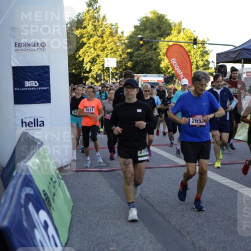 01.09.2024 - BARMER Alsterlauf Kathrin Stürmer Photography http://msf.ph/oto/6969371 01.09.2024 09:01:46 Ziel  meine-sportfotos.de