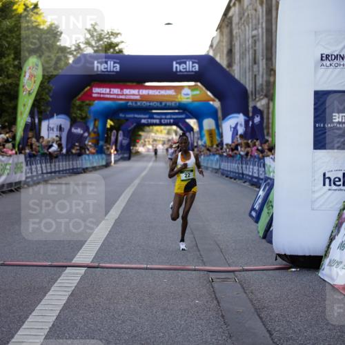 01.09.2024 - BARMER Alsterlauf Kathrin Stürmer Photography http://msf.ph/oto/6969476 01.09.2024 09:31:59 Ziel 1109, 2850, 3788, 4167, 4290, 4435, 4549, 4600, 5252, 5287, 5308, 8236, 8387, 22 meine-sportfotos.de