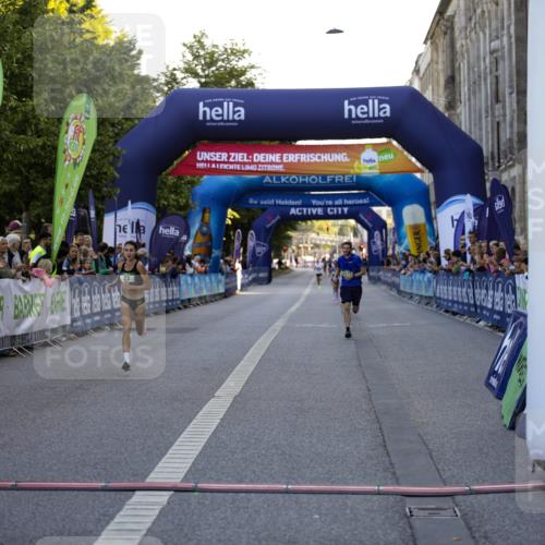 01.09.2024 - BARMER Alsterlauf Kathrin Stürmer Photography http://msf.ph/oto/6969533 01.09.2024 09:34:16 Ziel 2517, 3440, 3943, 4234, 4247, 4426, 4781, 4783, 4828, 5171, 8034, 8080, 8165, 8171, 23, 8123 meine-sportfotos.de