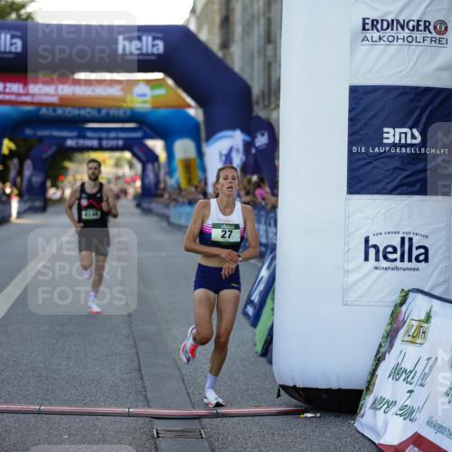 01.09.2024 - BARMER Alsterlauf Kathrin Stürmer Photography http://msf.ph/oto/6969548 01.09.2024 09:34:48 Ziel 2043, 2279, 2495, 2528, 2861, 2926, 3225, 3941, 4180, 4326, 4400, 4408, 4776, 4796, 4839, 5005, 5024, 5203, 27, 28, 3608, 4146, 5275, 8170 meine-sportfotos.de