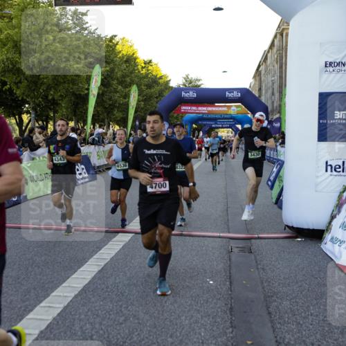 01.09.2024 - BARMER Alsterlauf Kathrin Stürmer Photography http://msf.ph/oto/6969626 01.09.2024 09:52:11 Ziel 2267, 2343, 2615, 2681, 2703, 2716, 2745, 2774, 2917, 2954, 2961, 2962, 3061, 3063, 3122, 3242, 3389, 3600, 3678, 3723, 3839, 3930, 4028, 4039, 4215, 4314, 4656, 4961, 5053, 5079, 5121, 5190, 8041, 8282, 8356, 2070, 2334, 3130, 3253, 3397, 3430, 3496, 3942, 4058, 4343, 4536, 4649, 4700, 5184, 5268, 8322 meine-sportfotos.de