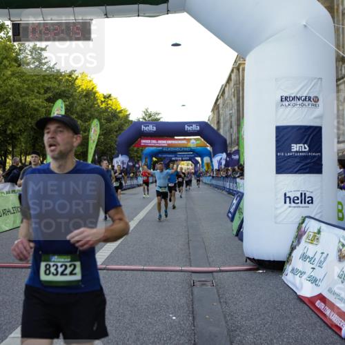 01.09.2024 - BARMER Alsterlauf Kathrin Stürmer Photography http://msf.ph/oto/6969637 01.09.2024 09:52:12 Ziel 2267, 2343, 2615, 2681, 2703, 2716, 2745, 2774, 2917, 2954, 2961, 2962, 3061, 3063, 3242, 3389, 3600, 3678, 3723, 3839, 3930, 4028, 4039, 4314, 4656, 4961, 5053, 5121, 5190, 8041, 8282, 8356, 2070, 2334, 3130, 3253, 3397, 3430, 3496, 3942, 4058, 4343, 4536, 4649, 4700, 4942, 5184, 5268, 8322 meine-sportfotos.de