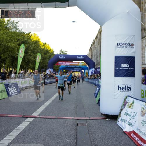 01.09.2024 - BARMER Alsterlauf Kathrin Stürmer Photography http://msf.ph/oto/6969641 01.09.2024 09:52:13 Ziel 2267, 2343, 2615, 2681, 2703, 2716, 2745, 2774, 2917, 2954, 2961, 2962, 3061, 3063, 3242, 3389, 3600, 3678, 3723, 3839, 3930, 4028, 4039, 4314, 4656, 4961, 5053, 5121, 5190, 8041, 8282, 8356, 2070, 2082, 2334, 3130, 3253, 3397, 3430, 3496, 3691, 4058, 4343, 4536, 4649, 4700, 4942, 5184, 5268, 8322 meine-sportfotos.de