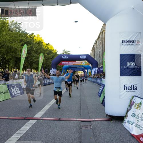 01.09.2024 - BARMER Alsterlauf Kathrin Stürmer Photography http://msf.ph/oto/6969645 01.09.2024 09:52:14 Ziel 2267, 2343, 2615, 2681, 2703, 2716, 2745, 2774, 2917, 2961, 2962, 3061, 3063, 3242, 3389, 3421, 3600, 3678, 3723, 3839, 3930, 4028, 4039, 4208, 4656, 4961, 5053, 5121, 5166, 5190, 8041, 8246, 8282, 8356, 2070, 2082, 2334, 3130, 3253, 3397, 3430, 3496, 3690, 3691, 4058, 4343, 4536, 4649, 4700, 4942, 5184, 5268, 8322 meine-sportfotos.de
