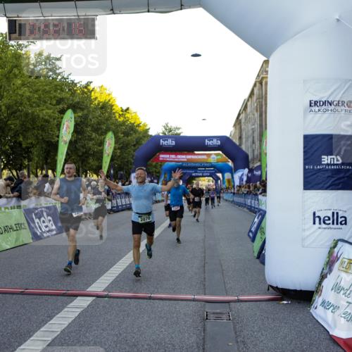 01.09.2024 - BARMER Alsterlauf Kathrin Stürmer Photography http://msf.ph/oto/6969646 01.09.2024 09:52:14 Ziel 2267, 2343, 2615, 2681, 2703, 2716, 2745, 2774, 2917, 2961, 2962, 3061, 3063, 3242, 3389, 3421, 3600, 3678, 3723, 3839, 3930, 4028, 4039, 4208, 4656, 4961, 5053, 5121, 5166, 5190, 8041, 8246, 8282, 8356, 2070, 2082, 2334, 3130, 3253, 3397, 3430, 3496, 3690, 3691, 4058, 4343, 4536, 4649, 4700, 4942, 5184, 5268, 8322 meine-sportfotos.de