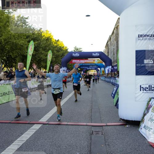 01.09.2024 - BARMER Alsterlauf Kathrin Stürmer Photography http://msf.ph/oto/6969648 01.09.2024 09:52:14 Ziel 2267, 2343, 2615, 2681, 2703, 2716, 2745, 2774, 2917, 2961, 2962, 3061, 3063, 3242, 3389, 3421, 3600, 3678, 3723, 3839, 3930, 4028, 4039, 4208, 4656, 4961, 5053, 5121, 5166, 5190, 8041, 8246, 8282, 8356, 2070, 2082, 2334, 3130, 3253, 3397, 3430, 3496, 3690, 3691, 4058, 4343, 4536, 4649, 4700, 4942, 5184, 5268, 8322 meine-sportfotos.de