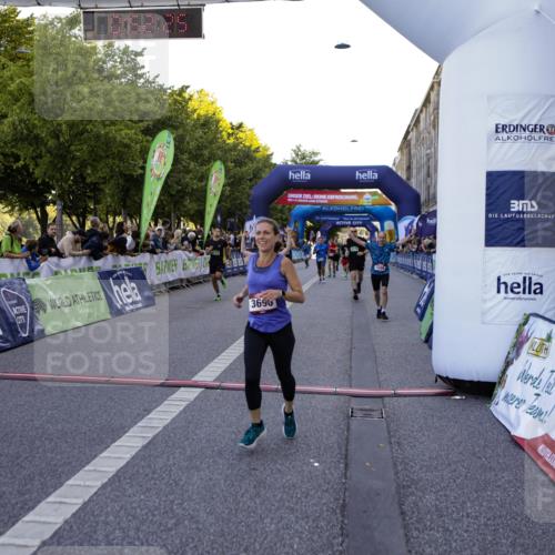 01.09.2024 - BARMER Alsterlauf Kathrin Stürmer Photography http://msf.ph/oto/6969653 01.09.2024 09:52:24 Ziel 2343, 2583, 2607, 2615, 2703, 2917, 2961, 3061, 3063, 3420, 3421, 3678, 3778, 4208, 4427, 4741, 4961, 4986, 5121, 5166, 5187, 5190, 8028, 8041, 8246, 8356, 2082, 2429, 3037, 3130, 3253, 3306, 3496, 3595, 3690, 3691, 3720, 4179, 4369, 4758, 4773, 4942, 5086, 5184 meine-sportfotos.de