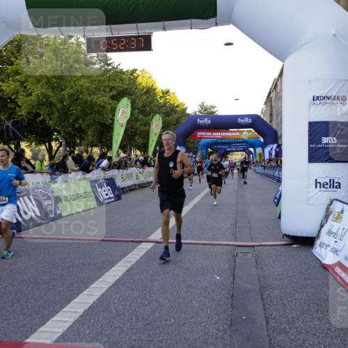 01.09.2024 - BARMER Alsterlauf Kathrin Stürmer Photography http://msf.ph/oto/6969660 01.09.2024 09:52:35 Ziel 2583, 2607, 2735, 2737, 2778, 2880, 3279, 3420, 3507, 3635, 3778, 3823, 3843, 4248, 4288, 4427, 4712, 4741, 4986, 5187, 5234, 8028, 8066, 2188, 2429, 2453, 3037, 3235, 3720, 3858, 4200, 4369, 4658, 4864, 4933, 5086, 5236, 8095, 8098, 8269 meine-sportfotos.de