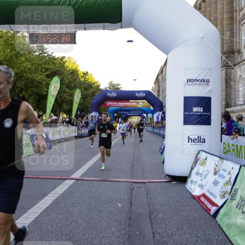 01.09.2024 - BARMER Alsterlauf Kathrin Stürmer Photography http://msf.ph/oto/6969668 01.09.2024 09:52:36 Ziel 2583, 2607, 2735, 2737, 2778, 2880, 3279, 3507, 3635, 3778, 3823, 3843, 4248, 4288, 4427, 4712, 4741, 4986, 5187, 5234, 8028, 8066, 2188, 2453, 3037, 3235, 3716, 3720, 3858, 4077, 4200, 4658, 4864, 4933, 5086, 5236, 8095, 8098, 8269 meine-sportfotos.de