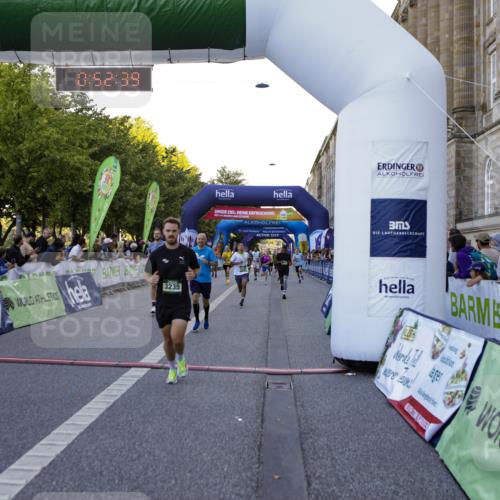 01.09.2024 - BARMER Alsterlauf Kathrin Stürmer Photography http://msf.ph/oto/6969673 01.09.2024 09:52:37 Ziel 2583, 2607, 2735, 2737, 2778, 2880, 3279, 3507, 3635, 3778, 3823, 3843, 4248, 4288, 4427, 4712, 4741, 4986, 5187, 5234, 8028, 8066, 2036, 2188, 2453, 3037, 3235, 3716, 3858, 4077, 4200, 4658, 4864, 4933, 5236, 8095, 8098, 8269 meine-sportfotos.de