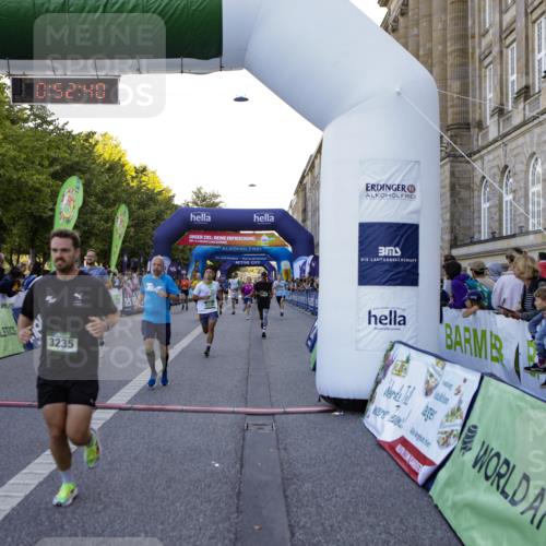 01.09.2024 - BARMER Alsterlauf Kathrin Stürmer Photography http://msf.ph/oto/6969677 01.09.2024 09:52:37 Ziel 2583, 2607, 2735, 2737, 2778, 2880, 3279, 3507, 3635, 3778, 3823, 3843, 4248, 4288, 4427, 4712, 4741, 4986, 5187, 5234, 8028, 8066, 2036, 2188, 2453, 3037, 3235, 3716, 3858, 4077, 4200, 4658, 4864, 4933, 5236, 8095, 8098, 8269 meine-sportfotos.de