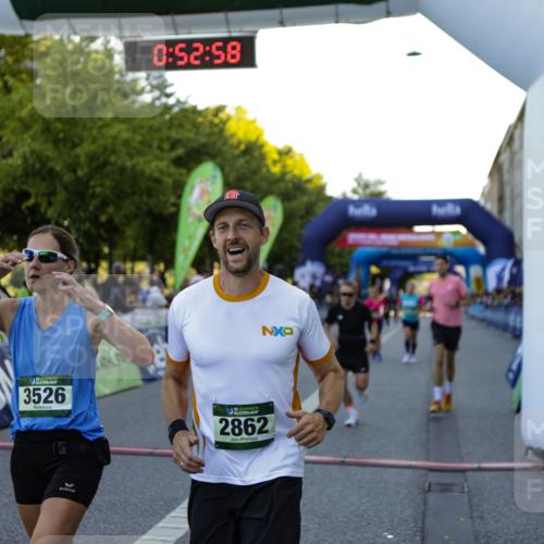 01.09.2024 - BARMER Alsterlauf Kathrin Stürmer Photography http://msf.ph/oto/6969683 01.09.2024 09:52:56 Ziel 2008, 2692, 2714, 3052, 3297, 3631, 3632, 3732, 3887, 3889, 4033, 4082, 4295, 4506, 4726, 4806, 4807, 4851, 5025, 8126, 8365, 2291, 2295, 2310, 2338, 2353, 2712, 2742, 2862, 2931, 3325, 3526, 4330, 5074, 5240, 8021, 8161 meine-sportfotos.de