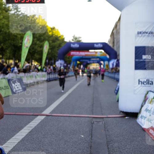 01.09.2024 - BARMER Alsterlauf Kathrin Stürmer Photography http://msf.ph/oto/6969692 01.09.2024 09:53:01 Ziel 2008, 2692, 2714, 3052, 3113, 3449, 3509, 3631, 3632, 3732, 3887, 3889, 4033, 4082, 4506, 4627, 4806, 4807, 4851, 5025, 8365, 2310, 2338, 2742, 2862, 2931, 3325, 3355, 8161, 8258, 8279 meine-sportfotos.de