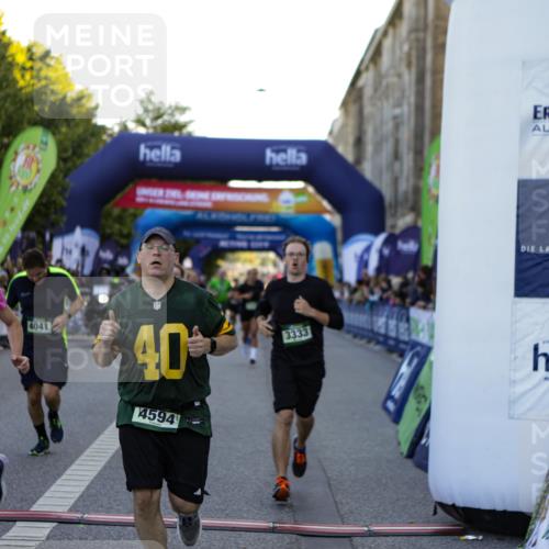 01.09.2024 - BARMER Alsterlauf Kathrin Stürmer Photography http://msf.ph/oto/6969708 01.09.2024 09:54:01 Ziel 2096, 2147, 2219, 2239, 2368, 2393, 2478, 2494, 2746, 2748, 2966, 3100, 3172, 3173, 3232, 3237, 3601, 3602, 3607, 3740, 3745, 3785, 3786, 3985, 4042, 4094, 4421, 4530, 4535, 4566, 4567, 4616, 4660, 4901, 4965, 5154, 5182, 5185, 5194, 8333, 2156, 2215, 2399, 2711, 2808, 3014, 3020, 3333, 3777, 3852, 4041, 4154, 4533, 4594, 4661, 4924, 5034, 5155, 5157, 5183, 5202, 8013, 8128, 8166, 8277 meine-sportfotos.de
