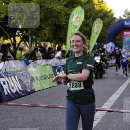 01.09.2024 - BARMER Alsterlauf Kathrin Stürmer Photography http://msf.ph/oto/6969714 01.09.2024 09:54:04 Ziel 2041, 2147, 2219, 2239, 2368, 2393, 2488, 2489, 2494, 2589, 2672, 2746, 2748, 2966, 3023, 3100, 3173, 3232, 3601, 3602, 3607, 3740, 3745, 3812, 3985, 4042, 4094, 4421, 4535, 4566, 4567, 4616, 4660, 4901, 5154, 5182, 5185, 5194, 8333, 2156, 2296, 2297, 2399, 2416, 2711, 2808, 3333, 3777, 3852, 4041, 4055, 4154, 4533, 4594, 5034, 5183, 8020, 8128, 8166, 8277 meine-sportfotos.de