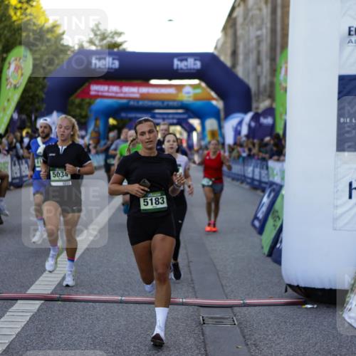 01.09.2024 - BARMER Alsterlauf Kathrin Stürmer Photography http://msf.ph/oto/6969717 01.09.2024 09:54:06 Ziel 2041, 2147, 2219, 2239, 2368, 2393, 2488, 2489, 2494, 2589, 2672, 2746, 2748, 2966, 3023, 3100, 3173, 3232, 3601, 3602, 3607, 3745, 3812, 3985, 4535, 4566, 4567, 4901, 5154, 5182, 5185, 5194, 8226, 8333, 2156, 2296, 2297, 2416, 2697, 2711, 2808, 3333, 3777, 3852, 4041, 4055, 4154, 4240, 4533, 4594, 5034, 5183, 5229, 8020, 8128, 8166, 8277 meine-sportfotos.de