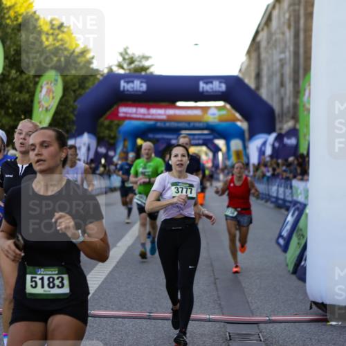 01.09.2024 - BARMER Alsterlauf Kathrin Stürmer Photography http://msf.ph/oto/6969722 01.09.2024 09:54:07 Ziel 2041, 2147, 2219, 2239, 2368, 2393, 2488, 2489, 2494, 2589, 2672, 2746, 2966, 3023, 3100, 3173, 3232, 3601, 3602, 3607, 3745, 3812, 3985, 4535, 4566, 4567, 4901, 5154, 5182, 5185, 5194, 8226, 8333, 2156, 2296, 2297, 2416, 2697, 2711, 2808, 3333, 3777, 3852, 4041, 4055, 4154, 4240, 4594, 5034, 5183, 5229, 8020, 8128, 8166, 8277 meine-sportfotos.de