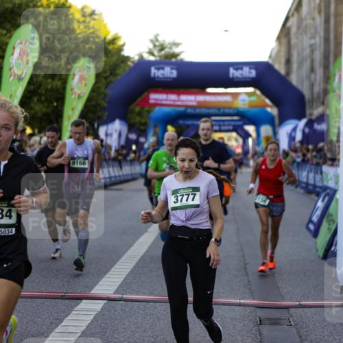 01.09.2024 - BARMER Alsterlauf Kathrin Stürmer Photography http://msf.ph/oto/6969725 01.09.2024 09:54:07 Ziel 2041, 2147, 2219, 2239, 2368, 2393, 2488, 2489, 2494, 2589, 2672, 2746, 2966, 3023, 3100, 3173, 3232, 3601, 3602, 3607, 3745, 3812, 3985, 4535, 4566, 4567, 4901, 5154, 5182, 5185, 5194, 8226, 8333, 2156, 2296, 2297, 2416, 2697, 2711, 2808, 3333, 3777, 3852, 4041, 4055, 4154, 4240, 4594, 5034, 5183, 5229, 8020, 8128, 8166, 8277 meine-sportfotos.de