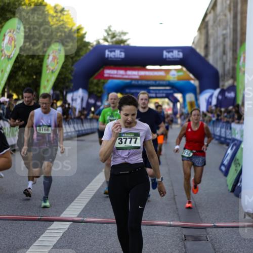 01.09.2024 - BARMER Alsterlauf Kathrin Stürmer Photography http://msf.ph/oto/6969726 01.09.2024 09:54:07 Ziel 2041, 2147, 2219, 2239, 2368, 2393, 2488, 2489, 2494, 2589, 2672, 2746, 2966, 3023, 3100, 3173, 3232, 3601, 3602, 3607, 3745, 3812, 3985, 4535, 4566, 4567, 4901, 5154, 5182, 5185, 5194, 8226, 8333, 2156, 2296, 2297, 2416, 2697, 2711, 2808, 3333, 3777, 3852, 4041, 4055, 4154, 4240, 4594, 5034, 5183, 5229, 8020, 8128, 8166, 8277 meine-sportfotos.de