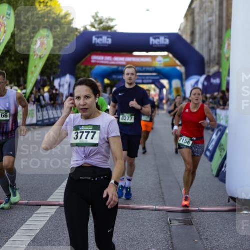 01.09.2024 - BARMER Alsterlauf Kathrin Stürmer Photography http://msf.ph/oto/6969729 01.09.2024 09:54:08 Ziel 2041, 2147, 2219, 2239, 2368, 2393, 2488, 2489, 2494, 2589, 2672, 2746, 2966, 3023, 3100, 3173, 3232, 3601, 3602, 3607, 3745, 3807, 3812, 3985, 4535, 4566, 4567, 4901, 5154, 5182, 5185, 5194, 8226, 8333, 2156, 2296, 2297, 2416, 2697, 2711, 2808, 2985, 3333, 3777, 3852, 4041, 4055, 4240, 5034, 5183, 5229, 8020, 8128, 8166, 8277 meine-sportfotos.de