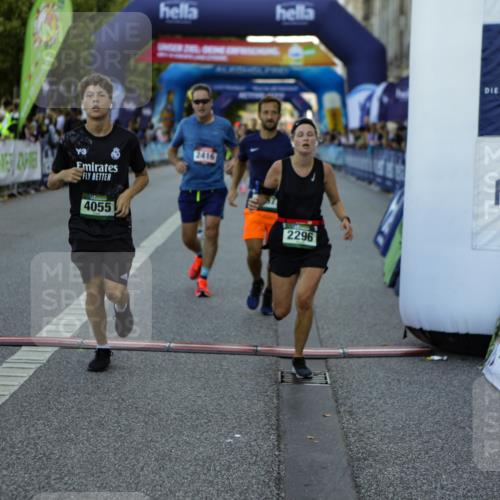 01.09.2024 - BARMER Alsterlauf Kathrin Stürmer Photography http://msf.ph/oto/6969731 01.09.2024 09:54:11 Ziel 2041, 2147, 2219, 2239, 2368, 2393, 2488, 2489, 2589, 2672, 2746, 2966, 3023, 3100, 3173, 3601, 3602, 3607, 3745, 3807, 3812, 4535, 4566, 4567, 4901, 5182, 5185, 5194, 8226, 8333, 2156, 2296, 2297, 2416, 2697, 2711, 2728, 2985, 3777, 3852, 4055, 4240, 4895, 5034, 5183, 5229, 8020, 8128, 8166, 8277 meine-sportfotos.de