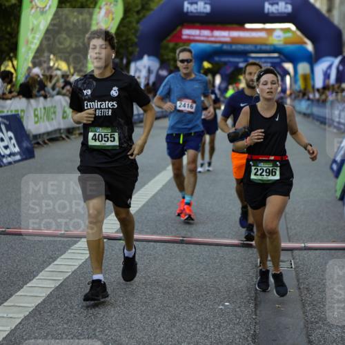 01.09.2024 - BARMER Alsterlauf Kathrin Stürmer Photography http://msf.ph/oto/6969734 01.09.2024 09:54:11 Ziel 2041, 2147, 2219, 2239, 2368, 2393, 2488, 2489, 2589, 2672, 2746, 2966, 3023, 3100, 3173, 3601, 3602, 3607, 3745, 3807, 3812, 4535, 4566, 4567, 4901, 5182, 5185, 5194, 8226, 8333, 2156, 2296, 2297, 2416, 2697, 2711, 2728, 2985, 3777, 3852, 4055, 4240, 4895, 5034, 5183, 5229, 8020, 8128, 8166, 8277 meine-sportfotos.de