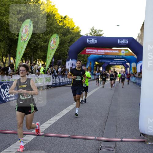 01.09.2024 - BARMER Alsterlauf Kathrin Stürmer Photography http://msf.ph/oto/6969739 01.09.2024 09:54:17 Ziel 2041, 2147, 2205, 2219, 2239, 2488, 2489, 2589, 2672, 3023, 3034, 3173, 3601, 3602, 3682, 3745, 3807, 3812, 4010, 4011, 4734, 4901, 4934, 4939, 5278, 8110, 8226, 8252, 8334, 2296, 2297, 2416, 2540, 2599, 2697, 2728, 2985, 3780, 4055, 4240, 4315, 4738, 4895, 5001, 5229, 8020 meine-sportfotos.de