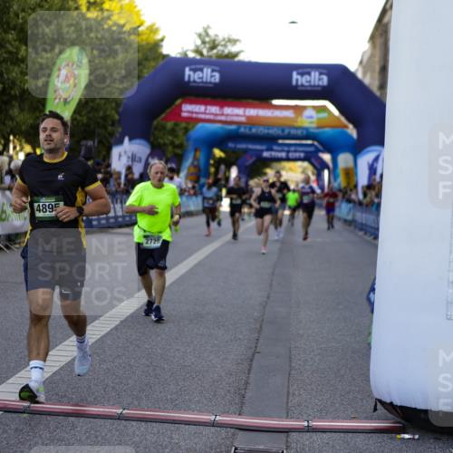 01.09.2024 - BARMER Alsterlauf Kathrin Stürmer Photography http://msf.ph/oto/6969745 01.09.2024 09:54:18 Ziel 2041, 2147, 2205, 2219, 2239, 2488, 2489, 2589, 2672, 3023, 3034, 3173, 3601, 3602, 3682, 3745, 3807, 3812, 4010, 4011, 4633, 4734, 4901, 4934, 4939, 5278, 8110, 8226, 8252, 8334, 2297, 2416, 2540, 2599, 2697, 2728, 2985, 3776, 3780, 4240, 4315, 4738, 4895, 5001, 5229 meine-sportfotos.de