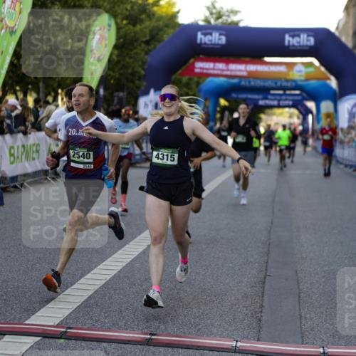 01.09.2024 - BARMER Alsterlauf Kathrin Stürmer Photography http://msf.ph/oto/6969753 01.09.2024 09:54:22 Ziel 2041, 2169, 2205, 2292, 2488, 2489, 2589, 2672, 3023, 3034, 3199, 3682, 3807, 3812, 3835, 4010, 4011, 4633, 4734, 4934, 4939, 5180, 5278, 8110, 8226, 8252, 8334, 2540, 2561, 2599, 2728, 2985, 3776, 3780, 4303, 4315, 4514, 4738, 4895, 5001 meine-sportfotos.de