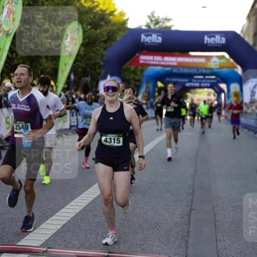 01.09.2024 - BARMER Alsterlauf Kathrin Stürmer Photography http://msf.ph/oto/6969754 01.09.2024 09:54:23 Ziel 2041, 2169, 2205, 2292, 2488, 2489, 2672, 3023, 3034, 3199, 3682, 3807, 3812, 3835, 4010, 4011, 4633, 4734, 4798, 4934, 4939, 5180, 5278, 8110, 8226, 8252, 8334, 2540, 2561, 2599, 2728, 2985, 3776, 3780, 4172, 4173, 4303, 4315, 4514, 4738, 4895, 5001 meine-sportfotos.de