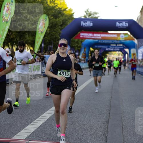 01.09.2024 - BARMER Alsterlauf Kathrin Stürmer Photography http://msf.ph/oto/6969755 01.09.2024 09:54:23 Ziel 2041, 2169, 2205, 2292, 2488, 2489, 2672, 3023, 3034, 3199, 3682, 3807, 3812, 3835, 4010, 4011, 4633, 4734, 4798, 4934, 4939, 5180, 5278, 8110, 8226, 8252, 8334, 2540, 2561, 2599, 2728, 2985, 3776, 3780, 4172, 4173, 4303, 4315, 4514, 4738, 4895, 5001 meine-sportfotos.de