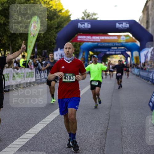 01.09.2024 - BARMER Alsterlauf Kathrin Stürmer Photography http://msf.ph/oto/6969758 01.09.2024 09:54:29 Ziel 2169, 2205, 2265, 2292, 2499, 2858, 2983, 3005, 3034, 3199, 3331, 3627, 3665, 3682, 3769, 3835, 4010, 4011, 4517, 4633, 4734, 4798, 4801, 4854, 4934, 4939, 5021, 5066, 5180, 5278, 8110, 8252, 8334, 2540, 2561, 2599, 2878, 3442, 3654, 3776, 3780, 3962, 4172, 4173, 4303, 4315, 4514, 4738, 5001 meine-sportfotos.de