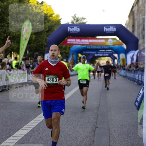 01.09.2024 - BARMER Alsterlauf Kathrin Stürmer Photography http://msf.ph/oto/6969759 01.09.2024 09:54:29 Ziel 2169, 2205, 2265, 2292, 2499, 2858, 2983, 3005, 3034, 3199, 3331, 3627, 3665, 3682, 3769, 3835, 4010, 4011, 4517, 4633, 4734, 4798, 4801, 4854, 4934, 4939, 5021, 5066, 5180, 5278, 8110, 8252, 8334, 2540, 2561, 2599, 2878, 3442, 3654, 3776, 3780, 3962, 4172, 4173, 4303, 4315, 4514, 4738, 5001 meine-sportfotos.de