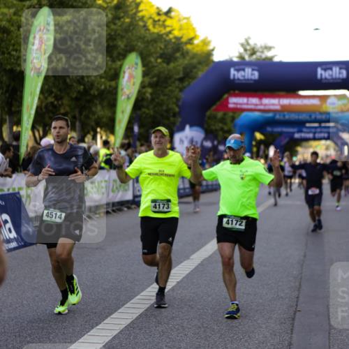 01.09.2024 - BARMER Alsterlauf Kathrin Stürmer Photography http://msf.ph/oto/6969766 01.09.2024 09:54:31 Ziel 2169, 2170, 2205, 2265, 2292, 2499, 2592, 2858, 2983, 3005, 3034, 3199, 3331, 3627, 3665, 3682, 3769, 3835, 4010, 4011, 4517, 4633, 4734, 4798, 4801, 4854, 4934, 4939, 5021, 5022, 5066, 5180, 5278, 8110, 8252, 8334, 2561, 2599, 2878, 3442, 3637, 3654, 3776, 3780, 3962, 4172, 4173, 4303, 4514, 4738 meine-sportfotos.de