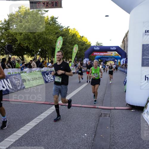 01.09.2024 - BARMER Alsterlauf Kathrin Stürmer Photography http://msf.ph/oto/6969789 01.09.2024 09:55:25 Ziel 2018, 2182, 2213, 2853, 2937, 2948, 3008, 3088, 3168, 3263, 3292, 3293, 3443, 3458, 3592, 3613, 3781, 3867, 4202, 4362, 4364, 4365, 4366, 4522, 4674, 4819, 4823, 4925, 4931, 5008, 5113, 8323, 8324, 2447, 2508, 2722, 2933, 2969, 3075, 3156, 3241, 3409, 3558, 3816, 4053, 4334, 4335, 4626, 4654, 4697, 5309, 8121 meine-sportfotos.de