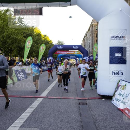 01.09.2024 - BARMER Alsterlauf Kathrin Stürmer Photography http://msf.ph/oto/6969791 01.09.2024 09:55:34 Ziel 2018, 2182, 2285, 2718, 2856, 2937, 2946, 2948, 3292, 3293, 3313, 3458, 3592, 3613, 3781, 3849, 3867, 4009, 4037, 4038, 4362, 4364, 4365, 4366, 4819, 4925, 4931, 5008, 5227, 8323, 2194, 2232, 2955, 2969, 3060, 3156, 3186, 3241, 3317, 3409, 3800, 3923, 4053, 4334, 4335, 4654, 5027, 5243, 8121, 8350 meine-sportfotos.de