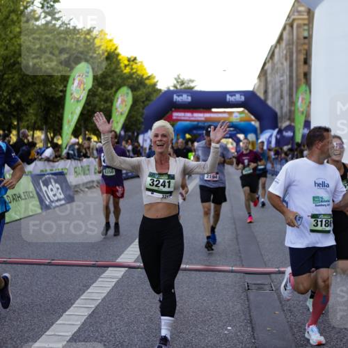 01.09.2024 - BARMER Alsterlauf Kathrin Stürmer Photography http://msf.ph/oto/6969799 01.09.2024 09:55:35 Ziel 2018, 2182, 2285, 2718, 2856, 2937, 2946, 2948, 3292, 3293, 3313, 3458, 3592, 3613, 3781, 3849, 3867, 4009, 4037, 4038, 4362, 4364, 4365, 4366, 4459, 4819, 4925, 4931, 5008, 5227, 8323, 2194, 2232, 2955, 3060, 3156, 3186, 3241, 3317, 3409, 3800, 3923, 4053, 4654, 5027, 5082, 5109, 5243, 8350 meine-sportfotos.de