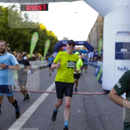 01.09.2024 - BARMER Alsterlauf Kathrin Stürmer Photography http://msf.ph/oto/6969814 01.09.2024 09:55:56 Ziel 2157, 2298, 2305, 2547, 2673, 2707, 2772, 2978, 2996, 3120, 3153, 3296, 3649, 3657, 4160, 4161, 4320, 4409, 4504, 4717, 4918, 5123, 5200, 5239, 5271, 5288, 5304, 8129, 2100, 2195, 2458, 2616, 2782, 3117, 3423, 3431, 3432, 3433, 3548, 3703, 3857, 3989, 4187, 4476, 4718, 4782, 4866, 4899, 4946, 5108, 5226, 5262 meine-sportfotos.de