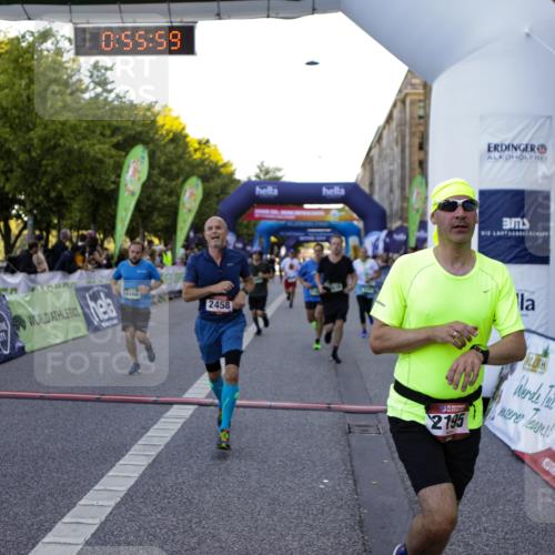 01.09.2024 - BARMER Alsterlauf Kathrin Stürmer Photography http://msf.ph/oto/6969823 01.09.2024 09:55:57 Ziel 2157, 2298, 2305, 2317, 2547, 2673, 2707, 2772, 2978, 2996, 3120, 3153, 3296, 3649, 3657, 4160, 4320, 4409, 4504, 4918, 5110, 5123, 5200, 5239, 5271, 5288, 5304, 8129, 2100, 2195, 2458, 2616, 2782, 3117, 3181, 3423, 3431, 3432, 3433, 3548, 3703, 3857, 3989, 4187, 4476, 4718, 4782, 4866, 4899, 4946, 5108, 5226, 5262 meine-sportfotos.de