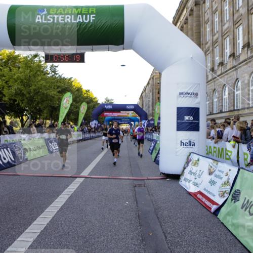01.09.2024 - BARMER Alsterlauf Kathrin Stürmer Photography http://msf.ph/oto/6969844 01.09.2024 09:56:16 Ziel 2317, 2319, 2342, 2405, 2415, 2426, 3054, 3229, 3358, 3359, 3859, 3924, 3945, 4260, 4280, 4350, 4462, 4768, 4769, 5035, 5110, 5176, 8059, 2359, 2360, 2874, 2914, 3207, 3352, 3425, 3536, 3561, 3872, 3884, 3929, 3997, 4128, 4178, 4357, 4735, 4736, 4896, 8203 meine-sportfotos.de