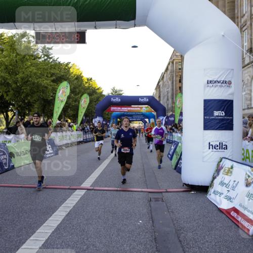 01.09.2024 - BARMER Alsterlauf Kathrin Stürmer Photography http://msf.ph/oto/6969847 01.09.2024 09:56:17 Ziel 2317, 2319, 2342, 2405, 2415, 2426, 3054, 3229, 3358, 3359, 3859, 3924, 3945, 4065, 4260, 4280, 4350, 4462, 4768, 4769, 5035, 5110, 5176, 8059, 2874, 2914, 3207, 3352, 3425, 3536, 3561, 3872, 3884, 3929, 3997, 4128, 4178, 4357, 4473, 4735, 4736, 4896 meine-sportfotos.de