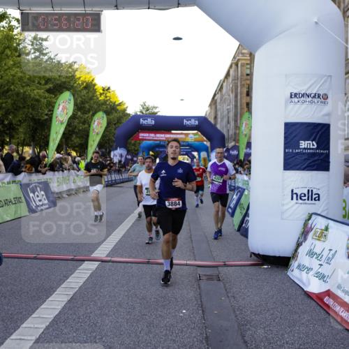 01.09.2024 - BARMER Alsterlauf Kathrin Stürmer Photography http://msf.ph/oto/6969850 01.09.2024 09:56:17 Ziel 2317, 2319, 2342, 2405, 2415, 2426, 3054, 3229, 3358, 3359, 3859, 3924, 3945, 4065, 4260, 4280, 4350, 4462, 4768, 4769, 5035, 5110, 5176, 8059, 2874, 2914, 3207, 3352, 3425, 3536, 3561, 3872, 3884, 3929, 3997, 4128, 4178, 4357, 4473, 4735, 4736, 4896 meine-sportfotos.de