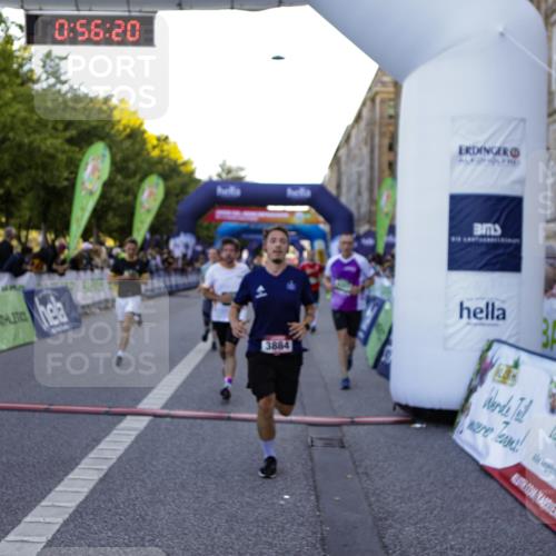 01.09.2024 - BARMER Alsterlauf Kathrin Stürmer Photography http://msf.ph/oto/6969851 01.09.2024 09:56:17 Ziel 2317, 2319, 2342, 2405, 2415, 2426, 3054, 3229, 3358, 3359, 3859, 3924, 3945, 4065, 4260, 4280, 4350, 4462, 4768, 4769, 5035, 5110, 5176, 8059, 2874, 2914, 3207, 3352, 3425, 3536, 3561, 3872, 3884, 3929, 3997, 4128, 4178, 4357, 4473, 4735, 4736, 4896 meine-sportfotos.de