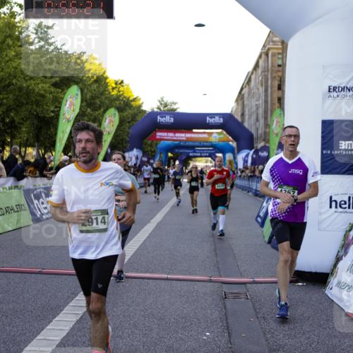 01.09.2024 - BARMER Alsterlauf Kathrin Stürmer Photography http://msf.ph/oto/6969859 01.09.2024 09:56:19 Ziel 2319, 2342, 2405, 2415, 2426, 3054, 3229, 3358, 3359, 3859, 3924, 3945, 4065, 4260, 4280, 4350, 4462, 4768, 4769, 5035, 5176, 8059, 2874, 2914, 3191, 3207, 3352, 3425, 3536, 3561, 3872, 3884, 3929, 3997, 4023, 4128, 4178, 4357, 4473, 4735, 4736, 4896 meine-sportfotos.de