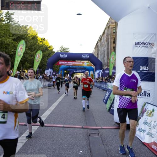 01.09.2024 - BARMER Alsterlauf Kathrin Stürmer Photography http://msf.ph/oto/6969861 01.09.2024 09:56:19 Ziel 2319, 2342, 2405, 2415, 2426, 3054, 3229, 3358, 3359, 3859, 3924, 3945, 4065, 4260, 4280, 4350, 4462, 4768, 4769, 5035, 5176, 8059, 2874, 2914, 3191, 3207, 3352, 3425, 3536, 3561, 3872, 3884, 3929, 3997, 4023, 4128, 4178, 4357, 4473, 4735, 4736, 4896 meine-sportfotos.de