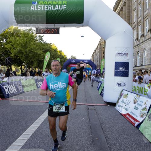 01.09.2024 - BARMER Alsterlauf Kathrin Stürmer Photography http://msf.ph/oto/6969870 01.09.2024 09:56:24 Ziel 2319, 2342, 2405, 2426, 2525, 3054, 3229, 3321, 3337, 3358, 3359, 3924, 4065, 4260, 4280, 4350, 4462, 4550, 4733, 4768, 4769, 4880, 5035, 5104, 5280, 8059, 2049, 2231, 2371, 2869, 2874, 2914, 3184, 3191, 3207, 3352, 3425, 3453, 3822, 3872, 3884, 3929, 4023, 4128, 4357, 4473, 4584, 4655, 4736, 4896, 8237 meine-sportfotos.de