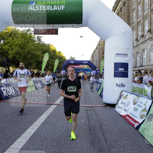 01.09.2024 - BARMER Alsterlauf Kathrin Stürmer Photography http://msf.ph/oto/6969872 01.09.2024 09:56:26 Ziel 2319, 2342, 2405, 2426, 2525, 2867, 3054, 3229, 3321, 3335, 3337, 3358, 3359, 3924, 4065, 4260, 4280, 4350, 4462, 4550, 4733, 4750, 4768, 4769, 4880, 5035, 5104, 5280, 2049, 2231, 2371, 2869, 2874, 3144, 3184, 3191, 3207, 3352, 3425, 3453, 3822, 3929, 4023, 4128, 4264, 4473, 4584, 4655, 4736, 8237 meine-sportfotos.de
