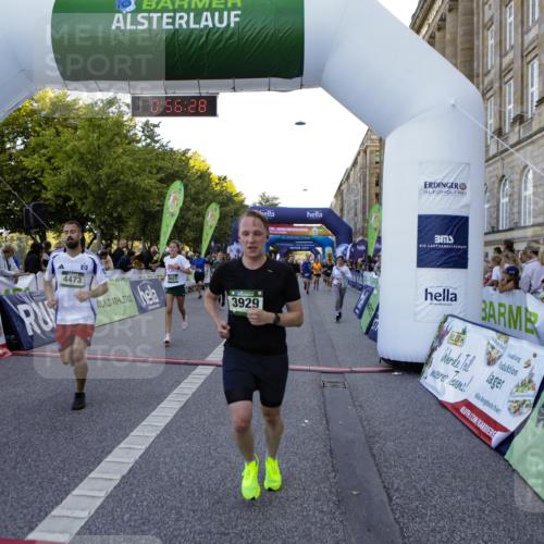 01.09.2024 - BARMER Alsterlauf Kathrin Stürmer Photography http://msf.ph/oto/6969873 01.09.2024 09:56:26 Ziel 2319, 2342, 2405, 2426, 2525, 2867, 3054, 3229, 3321, 3335, 3337, 3358, 3359, 3924, 4065, 4260, 4280, 4350, 4462, 4550, 4733, 4750, 4768, 4769, 4880, 5035, 5104, 5280, 2049, 2231, 2371, 2869, 2874, 3144, 3184, 3191, 3207, 3352, 3425, 3453, 3822, 3929, 4023, 4128, 4264, 4473, 4584, 4655, 4736, 8237 meine-sportfotos.de